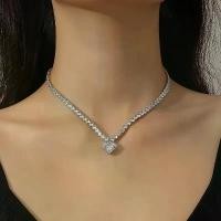 ราคา สร้อยคอเพชร สำหรับผู้หญิง ดีไซน์โอชะ จี้คิวบิกเซอร์โคเนีย ชุบทอง ทรงหยดน้ำ สี่เหลี่ยม เพชรเทียมสำรับ สร้อยคอ (1730258921394112720)