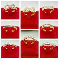 ราคา แหวนทอง ฝังเพชรเรียงพลอยนพเก้า ชุบทอง ทำจากทองเหลือง เรียบหรู ใส่ได้ทุกโอกาส (ฟรีไซส์) (1731462824839972722)