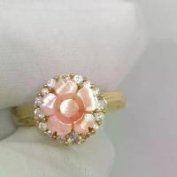 ราคา ปะการังแท้ธรรมชาติแกะดอกไม้ตัวเรือนทองเหลืองล้อมเพชรสวิส size 56 งานแฮนด์เมดค่ะ ที่นิยมมากที่สุด แหวนหยก สาย มู เรียก ทรัพย์ แหวนหยก นําโชค ผู้ หญิง (1731884906401531807)