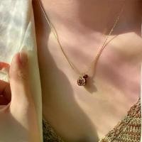 ราคา สร้อยคอผู้หญิง ดีไซน์ประณีตเฉพาะ ตัวเรือนสีแดง เหมาะสำหรับเป็นของขวัญสำหรับแฟน สังกะสีบริสุทธิ์ จี้ทับทิม "ทับทิมสีแดง" (1732141907383651304)