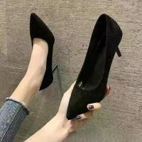 ราคา รองเท้าส้นสูง Stiletto พลัสไซส์ มาใหม่ในปี 2025 นิ้วเท้ามัฟฟิน สีดำ คัทชันต่ำ เหมาะสำหรับฤดูใบไม้ผลิและฤดูใบไม้ร่วง รองเท้าทำงานมืออาชีพสำหรับผู้หญิง christian louboutin heels (1731822532022339480)
