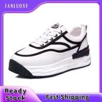 ราคา รองเท้าสีขาวสำหรับผู้หญิง หนัง สไตล์ Chanel พื้นหนา รองเท้าพ่อ Muffin เหมาะสำหรับการเล่นกีฬาและการพักผ่อน รองเท้าสเก็ต ใหม่ในปี 2024 (1730595914150021677)