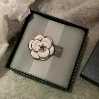 ราคา เข็มกลัดฝรั่งเศส ลายดอกคามิเลีย ระดับไฮเอนด์ และสง่างาม ประดับมุก สไตล์วินเทจ เครื่องประดับ เหมาะสำหรับ Chanel สูทดอกไม้ระดับไฮเอนด์ สไตล์กระดุมข้อมือ (1732230131937086065)