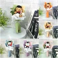 ราคา ช่อดอกไม้ถัก, สไตล์เก๋ไก๋, ช่อดอกไม้รับปริญญา, การตกแต่งช่อดอกไม้สัตว์หมี, เหมาะสำหรับ Dr. ของเล่นตุ๊กตาจัดช่อดอกไม้หมี ของขวัญรับปริญญา ช่อดอกไม้สัตว์ เหมาะสำหรับวันพ่อ (1732040253332818423)