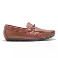 ราคา HEAVY SHOES รองเท้าโลฟเฟอร์ VC8491 มี 3 สี ดำ น้ำตาล คอป (1729562193459645019)
