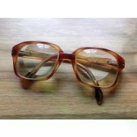 ราคา Vintage Italy Design Glasses Size 48/20 127mm สีน้ำตาลใส สินค้าขายดี (1731679619558704978)