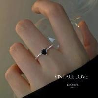 ราคา ESCOBALแหวนเงินแท้ Vintage Love แหวนเงิน แหวนเพชรแท้ แหวนพลอยสีดำนำโชค ดีไซน์สวย แหวนเงิน925 (1731916329604056287)