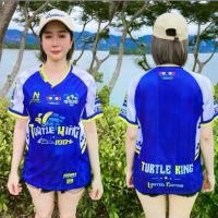 ราคา ราชาเต่า คอวี ไขว้ ไหล่สโลป เสื้อพิมพ์ลาย เสื้อบอล ฟุตบอล เสื้อกีฬา (1732027774183506961)