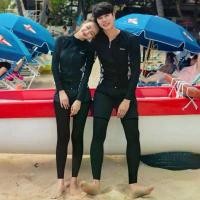 ราคา 【COD】ชุดว่ายน้ำคู่รัก ชุดว่ายน้ำแขนยาว ชุดดำน้ำ 2087 (1731846728969193031)