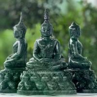 ราคา พระบูชา พระพุทธรูป พระแกะสลัก หินเขียว พระแก้วมรกต พระปางสมาธิ พระสิงห์หนึ่ง พระปางมารวิชัย หน้าตัก 5 นิ้ว พร้อมฐาน (1730774532059793981)