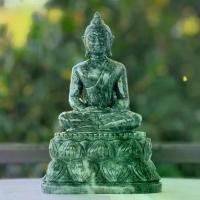 ราคา พระบูชา พระพุทธรูป พระแกะสลัก รูปทรง พระแก้วมรกต ปางนั่งสมาธิ หินเขียว หน้าตัก 3 นิ้ว สูง 6.5 นิ้ว น้ำหนัก 1.2 กิโลกรัม (1730860050849827389)
