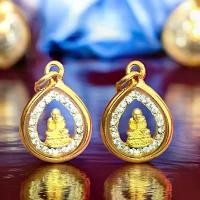 ราคา พร้อมส่งจากไทย จี้พระหลวงปู่ทวด ปู่ทวด ไซต์จิ๋ว ล้อมเพชร หลวงปู่ทวด 2x3 ซม ชุบเศษทองแท้ เกรด A+ หลวงปู่ทวดวัดช้างให้ พระบูชา พระห้อยคอ (1731282671012775897)