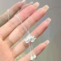 ราคา สร้อยคอ แฟชั่น สำหรับผู้หญิง สร้อยคอพู่ดอกบัว พร้อมจี้โชคดี โชคดี สร้อยคอดอกไม้ เครื่องราง อาจารย์เฮง ไพรวัลย์ (1731300446501832306)