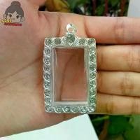 ราคา กรอบพระ กรอบพระเงินผสม ล้อมเพชร | พระสมเด็จ | กว้าง2.5*สูง3.9ซม.(ขนาดจอกระจก) (1729695557511448840)
