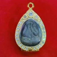 ราคา จี้ พระปิดตา หลวงปู่โต๊ะ เลี่ยมกรอบทองฝังเพชร (1731571802906592537)