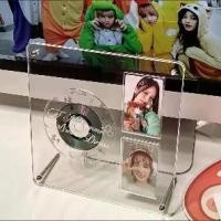 ราคา CD โปสการ์ด ขาตั้งจอแสดงผล บันทึก กรอบรูป ดีไซน์ร่อง อิฐ กำหนดตาราง กล่องเก็บอัลบั้มอะคริลิคใส ขายร้อนในร้าน สติกเกอร์ ทุเรียน ซื้อ line ยัง ไง ขันเงิน ขันทอง (1731288179937739897)