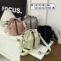 ราคา กระเป๋าสะพายไหล่เดียว ดีไซน์เรียบง่าย กระเป๋าถังหูรูด S suede bag beach bag ရ ေ န ွ ေ း အ ိ တ ် ซิบรอบ ใบสั้น กระเป๋า เกี๊ยว ใบเล็ก ขาย แบรนด์เนม กระเป๋า จัด ระเ (1731847036693219167)