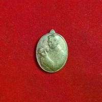 ราคา เหรียญที่ระลึก เหรียญสะสม ในหลวงทรงกล้อง สุ่มสภาพเหรียญ (1731650003985794688)