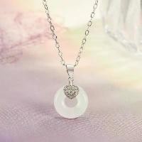 ราคา จี้หัวเข็มขัดสันติภาพ, หยกเหอเทียน, ฝังเพชร, โซ่กระดูกไหปลาร้า, สำหรับผู้หญิง, 2022 รูปแบบใหม่, ของขวัญสำหรับแม่และแฟนสาว, หยกอี้ หน้า ปี่เซียะ จี้ หลวงปู่ทวด เนื้อว่าน แท้ ก (1732187333865539619)