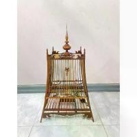 ราคา ราคาถูก กรงนกหัวจุก กรงเสาโค้งสปอร์ต 15ซี่ (ไม้ขี้เหล็ก) พร้อมหัว กรงนก กรงนกหัวจุก สำหรับนกกรงหัวจุก กรงนก พร้อมส่ง ถูกที่สุด การเพาะเลี้ยงสัตว์น้ำ (1731302109271590674)