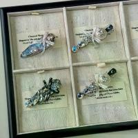 ราคา กิ๊บติดผมโบว์หมีเพชรระยิบระยับ งานฝีมือหนักหวานเกาหลี คลิปหนีบผมหน้าม้าสุดหรูและประณีต กิ๊บ ติด ชื่อ online store รับ หิ้ว ญี่ปุ่น กิ๊ฟ ช้อป ตลาดนัด sanrio (1732047736583718189)