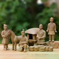 ราคา Qin Shi Huang นักรบคู่มังกรทาสีด้วยดินเผา ของที่ระลึก เครื่องประดับเดสก์ท็อป รูปปั้นมังกรชิง นักประวัติศาสตร์ วัฒนธรรม และความคิดสร้างสรรค์ โมเดลทหารพลาสติกหัตถกรรม (1732052061074130858)