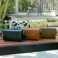 ราคา เคสกล้องสายรัดปรับได้ สไตล์เรโทร หนังกันกระแทก กระเป๋าเก็บของ กันน้ำ แบบพกพา กระเป๋าถ่ายภาพ เหมาะสำหรับ Nikon J1, Leica D-LUX, Canon G5X, Fuji X100V, Sony RX1, สากล (1731565648520514133)