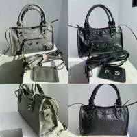 ราคา แนะนำ แนะนำ {ส่งฟรี!!!}บาเลนเซียก้า บาลอง BL BAG 9" / 24 cm. หมุดดำ กระเป๋าสะพายข้าง กระเป๋าถือ แฟชั่น ขายดี พร้อมส่ง พรีเมียม งานเนียบงานดี ออกงาน ใช้ได้ทุกวัน สไตล์แบรนด์เนม hotTikTok (1731877694315