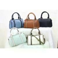 ราคา KD kadinu กระเป๋าทรงหมอน ถือได้ สะพายได้ สายหนังถอดได้ 11 นิ้ว (H5782) hobo bag jovina กระเป๋า สาน shoulder bag stand oil (1731992576999130985)