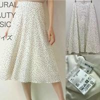 ราคา [มือสอง] กระโปรง polka dots สีขาวครีม natural beauty size M (1732059883160110793)