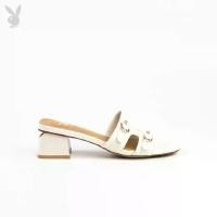 ราคา PB:รุ่น Playboy Block Mules รองเท้าแตะส้นเตี้ยหัวเปิดเเละเปิดส้น รหัส ST-H251C1203 ดีไซน์แต่งแบบหัวเข็มขัด มี2สีสี Midnight Black และ Ivory white (1732041703439501926)