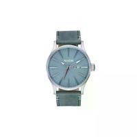 ราคา Nixon Sentry รุ่น NXA1055158-00 นาฬิกาข้อมือผู้ชาย/ผู้หญิง สายหนัง Champagne / Black / Red หน้าปัด 42 มม. (1732167525848025875)