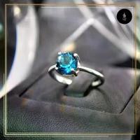 ราคา แหวนพลอย ประดับด้วย Blue Topaz สี London Blue (1729744230892800025)