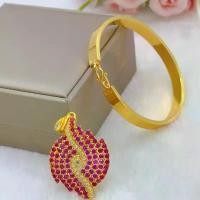 ราคา Gold color charms pendant with bracelet for female (1732010492291417886)