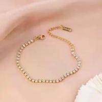 ราคา พร้อมส่ง!!สร้อยข้อมือเพชร Stainless Steel Tennis Bracelet in Gold ใส่ออกงาน เจ้าสาว เพชรสวยเหมือนแท้ แวววาว เล่นไฟ พร้อมส่ง(เพชรซีกสี่เหลี่ยม) (1732123335037650463)