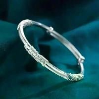 ราคา สร้อยข้อมือแฟชั่นเรียบง่าย สำหรับผู้หญิง ดัน-ดึง ปรับได้ ชุบเงิน vca สร้อย purple bracelet (1731706965848066477)