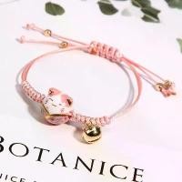 ราคา สร้อยข้อมือแมวน้อยเซรามิก ดีไซน์น่ารัก แฮนด์เมด สำหรับนักเรียนหญิง สร้อยข้อมือสตริงสีแดง แมวนำโชคทอ เหมาะสำหรับเป็นของขวัญสำหรับผู้หญิง ด้ายแดง ฮ่องกง แท้ วัดแชกงหมิว repo ke (1731248123720074913)