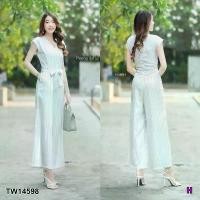 ราคา Garden Clothes ชุดจั๊มสูท จั๊มสูทยาวอกไขว้หน้าลายริ้ว.. สีขาว (1732218726803147455)