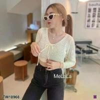 ราคา Garden Clothes เสื้อเชิ้ต & เบลาส์ เสื้อครอปคอวีแขนยาว .. สีขาว (1732225630869883583)