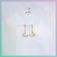 ราคา [พร้อมส่งในไทย] Name of The Moon Earrings - ต่างหูระย้ารูปพระจันทร์เสี้ยวสีทอง (1729952787774540671)