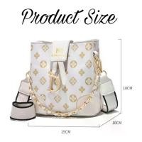 ราคา พร้อมส่งจากไทย TR Fashion กระเป๋า​สะพาย​ข้าง​ กระเป๋า​แฟชั่นผญ​ กระเป๋าสะพายผญ กระเป๋าทรงถัง ​สายโซ่​ (TR796)​ (1732114299878344168)