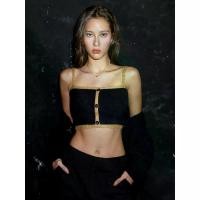 ราคา [Pomelo] เสื้อครอปผ้าไหมพรมตัดขอบสีทอง / Luxe Gold Trim Knit Crop Top (1731132007797131355)