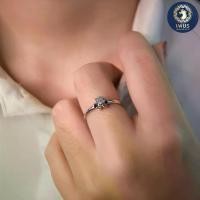 ราคา แหวนดอกไม้ฝังเพชร ตัวเรือนทองคำแท้ 9K White Gold (1731811909227087238)