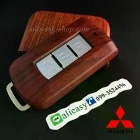 ราคา กรอบ-เคส ใส่กุญแจรีโมทรถยนต์ Mitsubishi Mirage,Attrage,Triton,Pajero,Expander ABS Smart Key 2,3 ปุ่ม ลายไม้ isuzu hat (1731832824637195685)