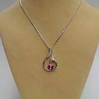 ราคา สร้อยคอพร้อมจี้ เงินแท้ 925 ประดับเพชร CZ เคลือบทองคำขาว งานคุณภาพ Silver Chain Rhinestone Pendant Necklace ขายร้อน (1731982392886723639)