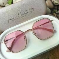 ราคา แว่นกรองแสงออกแดดเปลี่ยนสีชมพู รุ่น swiss pink เลนส์ 4 in 1 กรอบ diamond(New) (1729620983927770087)