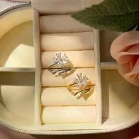 ราคา Kissmebythesun - Gwen Ring | แหวนดอกไม้ ชุบทองคำขาว 14k (ปรับขนาดได้) คําแนะนําการขายที่ร้อนแรงในเดือนนี้ (1731772713666971436)