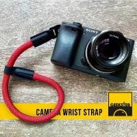 ราคา สายคล้องมือ Camera Wrist Strap เชือกปีนเขา ปลายห่วง ( Leica Style / สาย คล้อง กล้อง / สายคล้องกล้อง / สายคล้อง / hand (1732201703632897392)