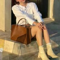 ราคา Waralee's Day - New Classic Tote กระเป๋าถือใส่ A4 ไปเรียน ไปทำงาน - สี Brown คําแนะนําผลิตภัณฑ์ใหม่ของเดือนนี้ โปร 7 เดือน goyard thailand wallet women ผ่อน ใช้ แบรนด์เนม สะพาย ข้าง ทรงเกี๊ยว (1732043