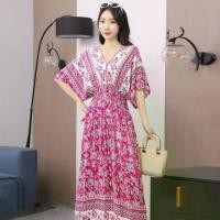 ราคา ชุดโบฮีเมียน ฤดูร้อน มาใหม่ สไตล์ชาติพันธุ์ไทย คอวี ชุดวันหยุดชายหาด พิมพ์ลาย ทำจากผ้าฝ้ายและผ้าไหม เดรสยาว ball gown wedding dress (1732094385044228085)